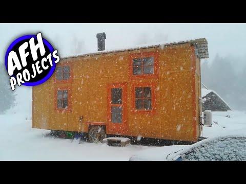 Cheap Tiny House on wheels build #10 - Air source heat pump installation