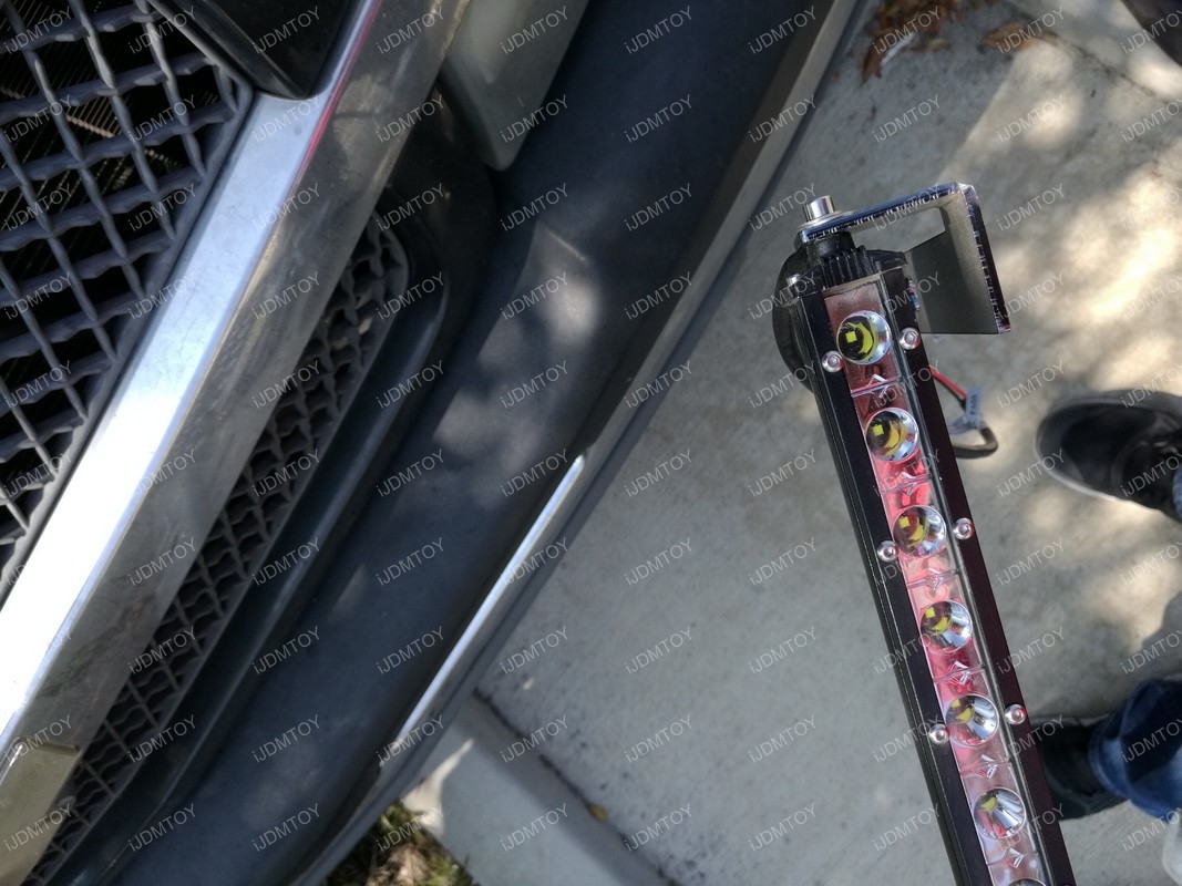 Chevy-GMC-LED-Light-Bar-08.jpg