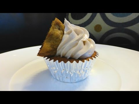 Chocolate Chip Cookie Cupcakes | Josh Pan