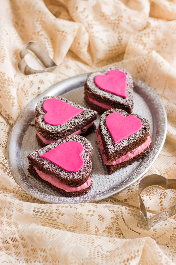 Chocolate-Cake-Hearts-2.jpg