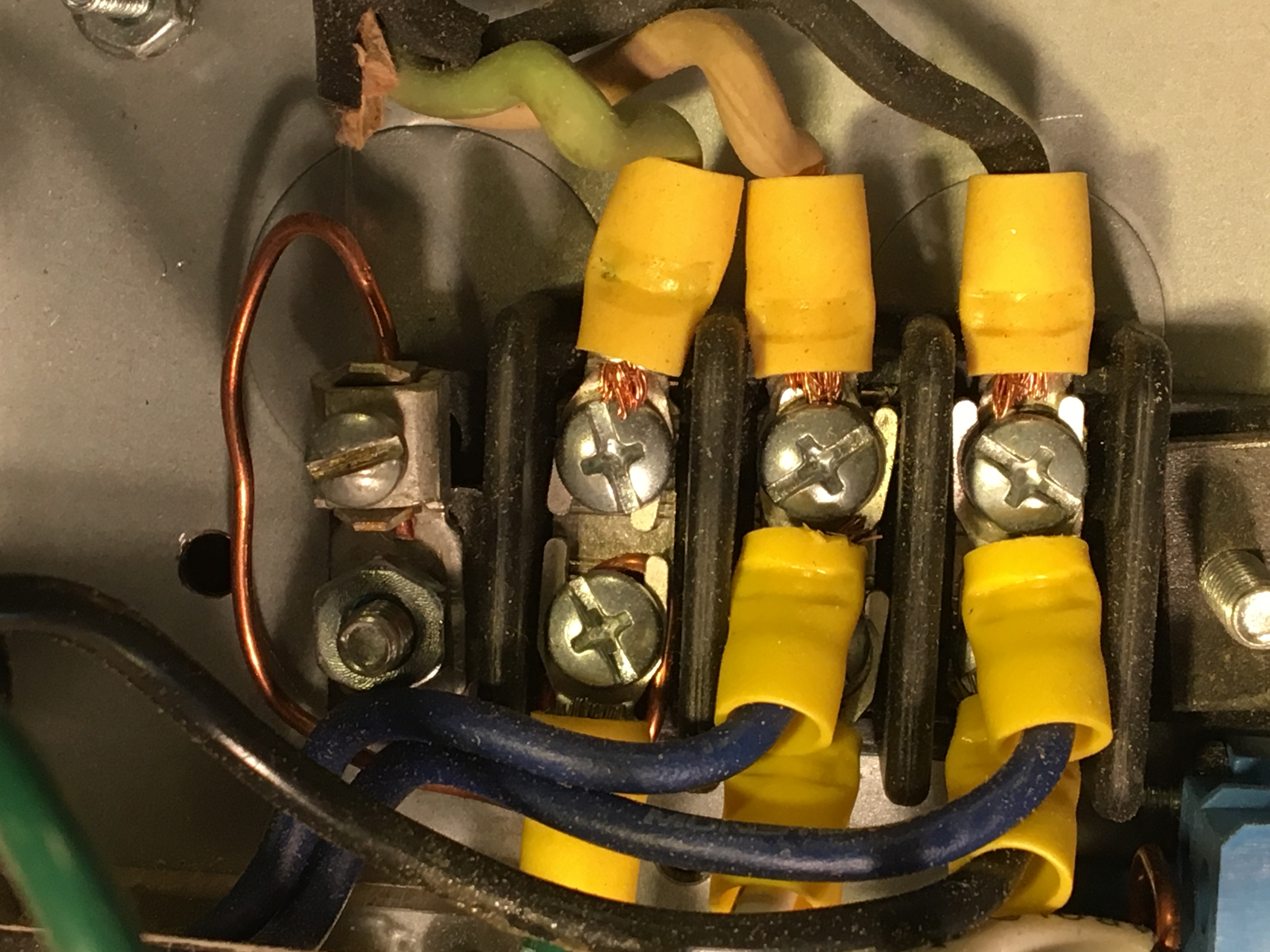 Connector block.JPG