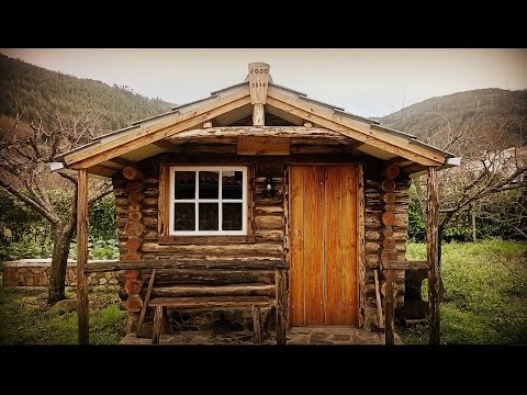 Constru&amp;ccedil;&amp;atilde;o total de uma cabana de troncos