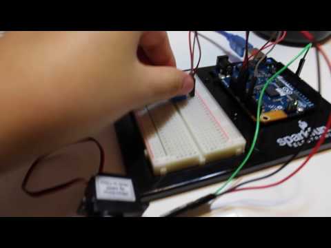 Controlling a Servo with Potentiometer