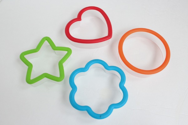 Cookie-Cutters-used-for-Wool-Needle-Felting.jpg