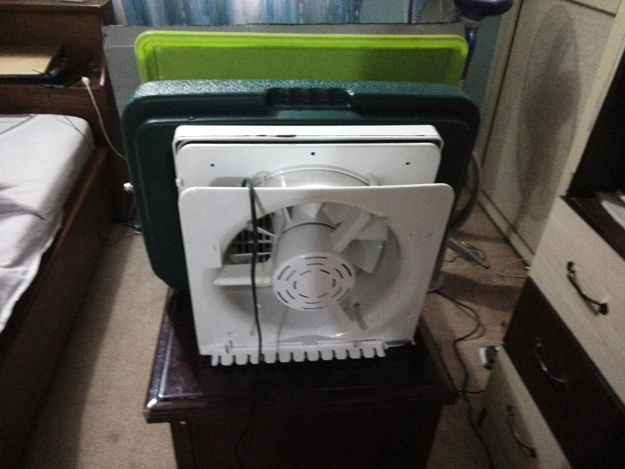 Cover assy showing fan.jpg