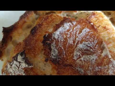 Crackling sourdough