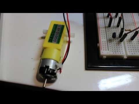 DC motor with transistor