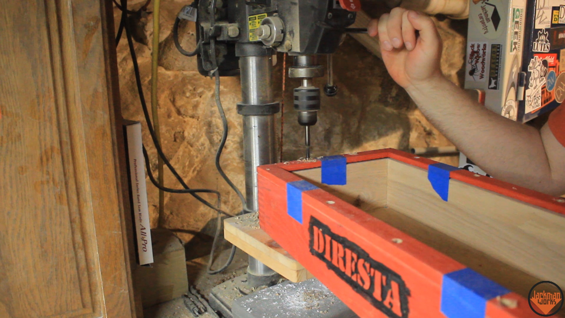 DIRESTA Emergency Ice Pick Box 21.jpg