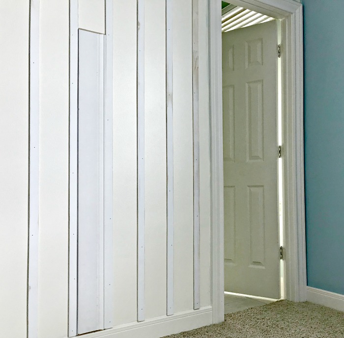 DIY Board and Batten Wainscoting with Lattice 3.jpg