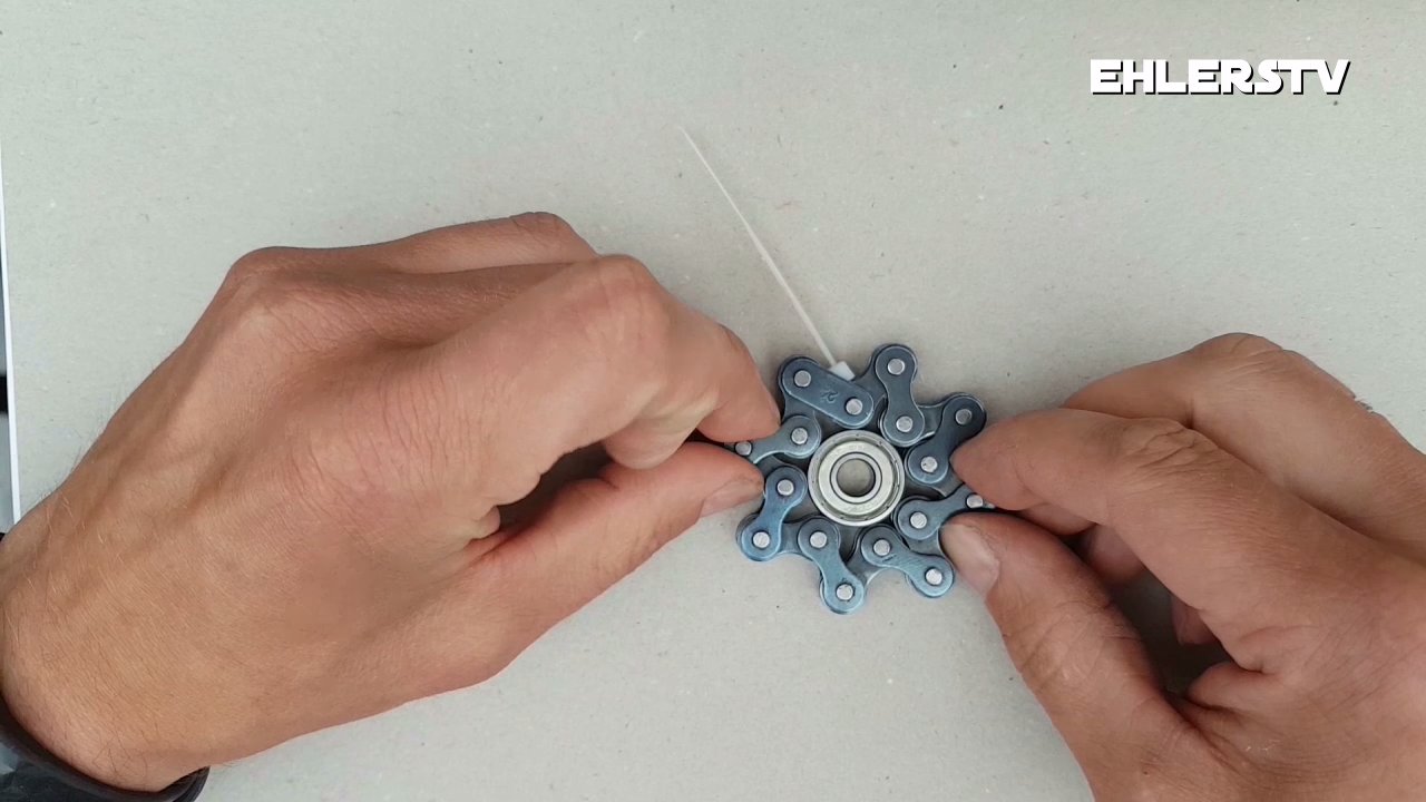 DIY Fidget Spinner ( using bicycle chain)by EhlersTv-008.jpg