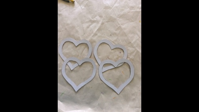 DIY Heart Shape Wall Hanging using wool-2 (1).jpg