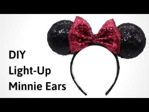 DIY Minnie Mouse Ears that Light Up // Free Mickey Mouse Ears Template