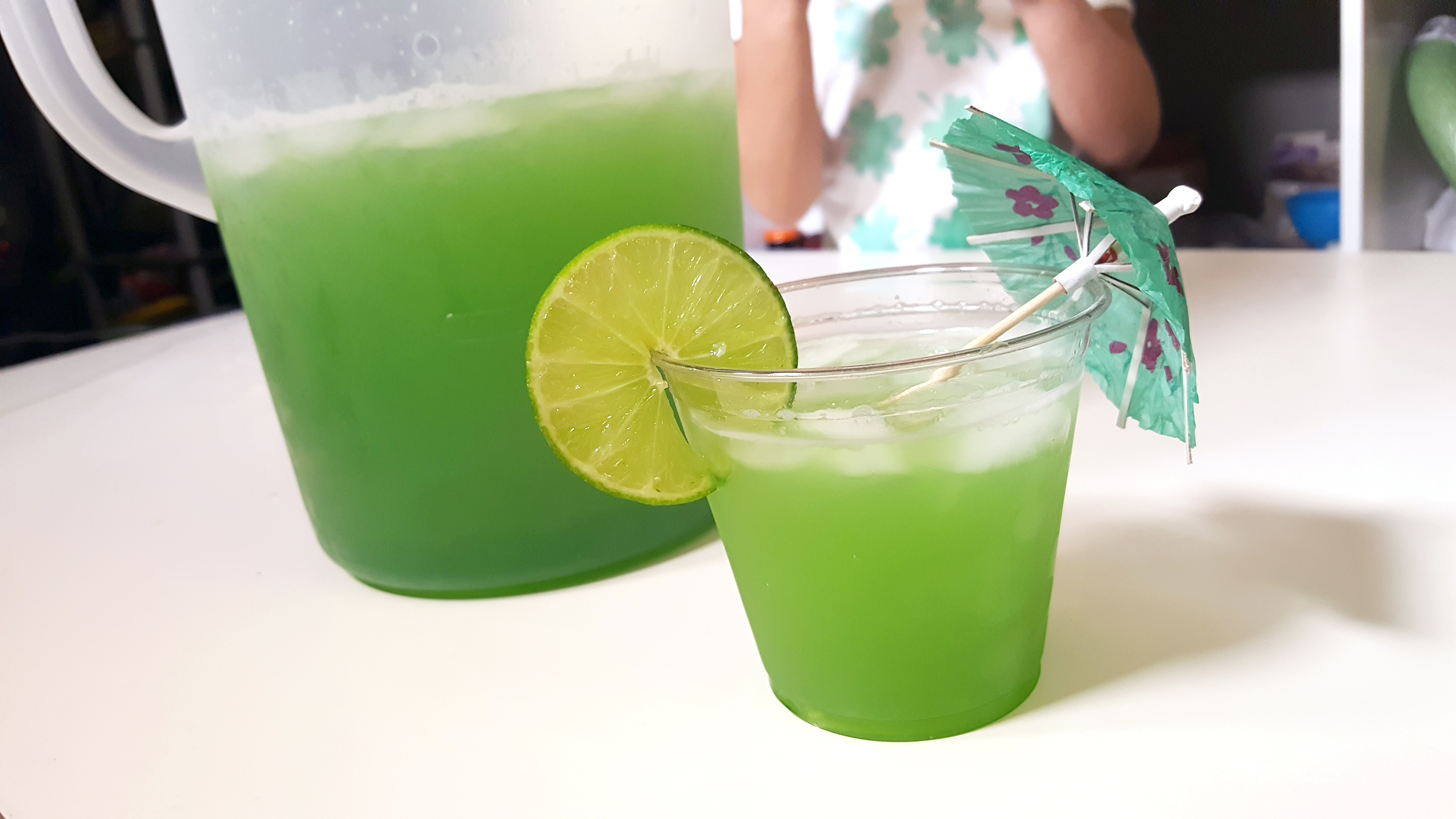 DIY St. Patty's Limeade Thumbnail 03.jpg