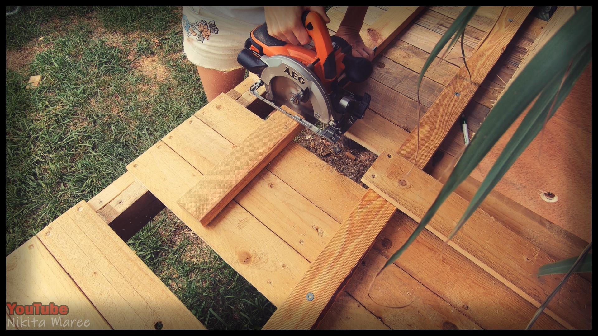 DIY Vertical Drawers, How to build with pallet wood, Tall dresser drawers easy project, (11).jpg