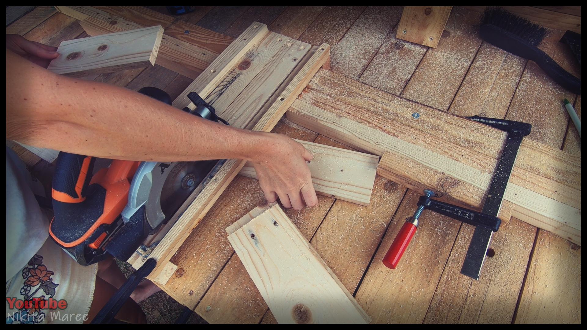 DIY Vertical Drawers, How to build with pallet wood, Tall dresser drawers easy project, (21).jpg