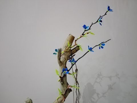 DIY Wild vine on dead tree.