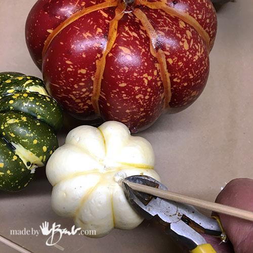 DIY-Autumn-Gourd-Wreath--madebybarb-7.jpg