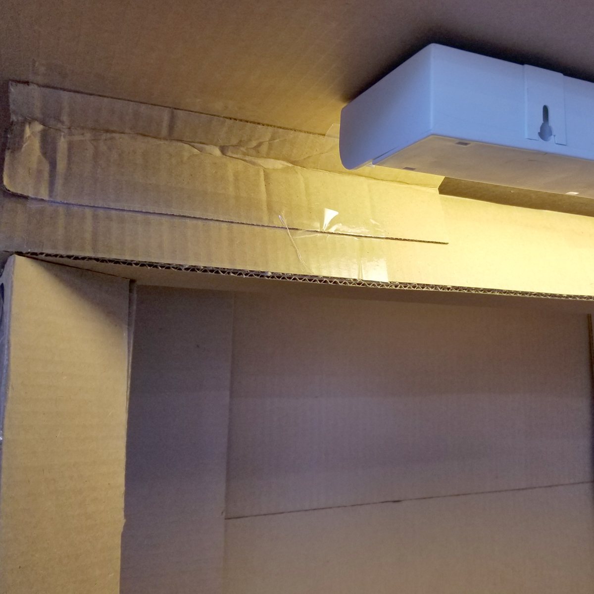 DIY-Cardboard-Spray-Booth-25.jpg