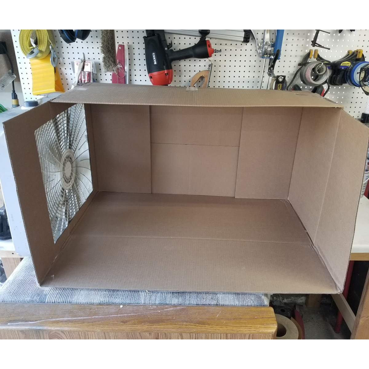 DIY-Cardboard-Spray-Booth-6.jpg