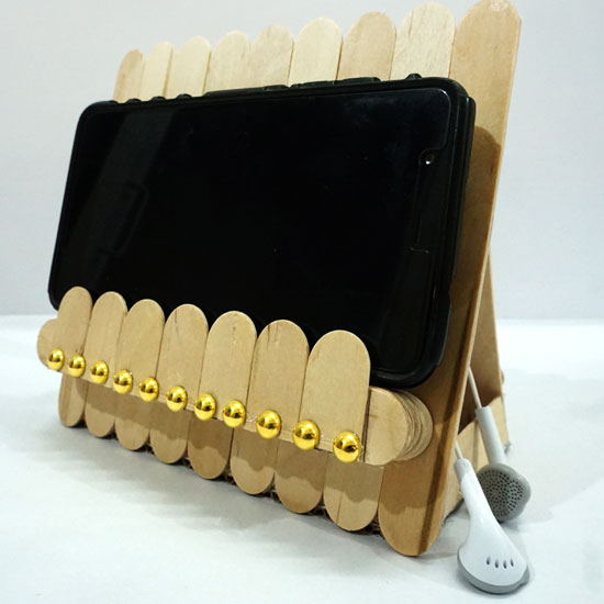 DIY-Mobile-Stand-From-Ice-Cream-sticks-stylenrichDIY.jpg