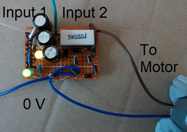 Dancing Robot 04 Step 02 Make the Circuit.jpg