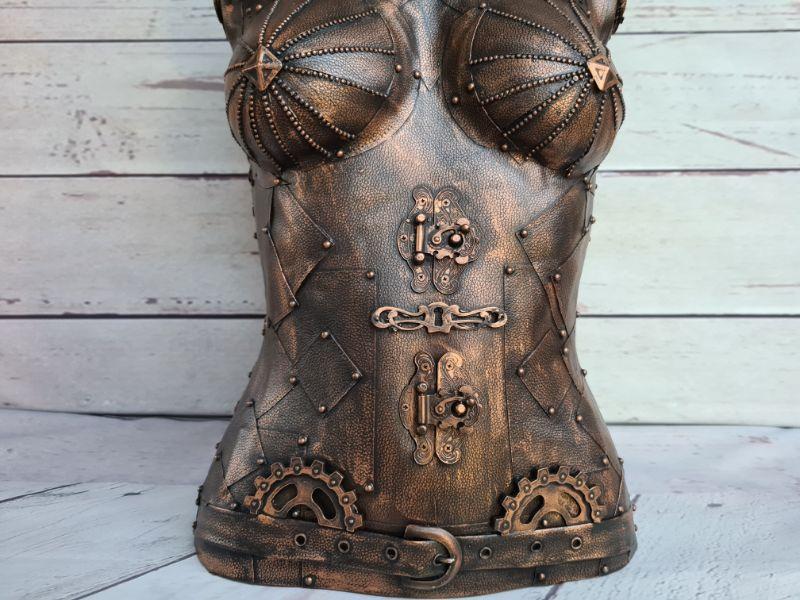 Decorated mannequin - Steampunk (39).jpg