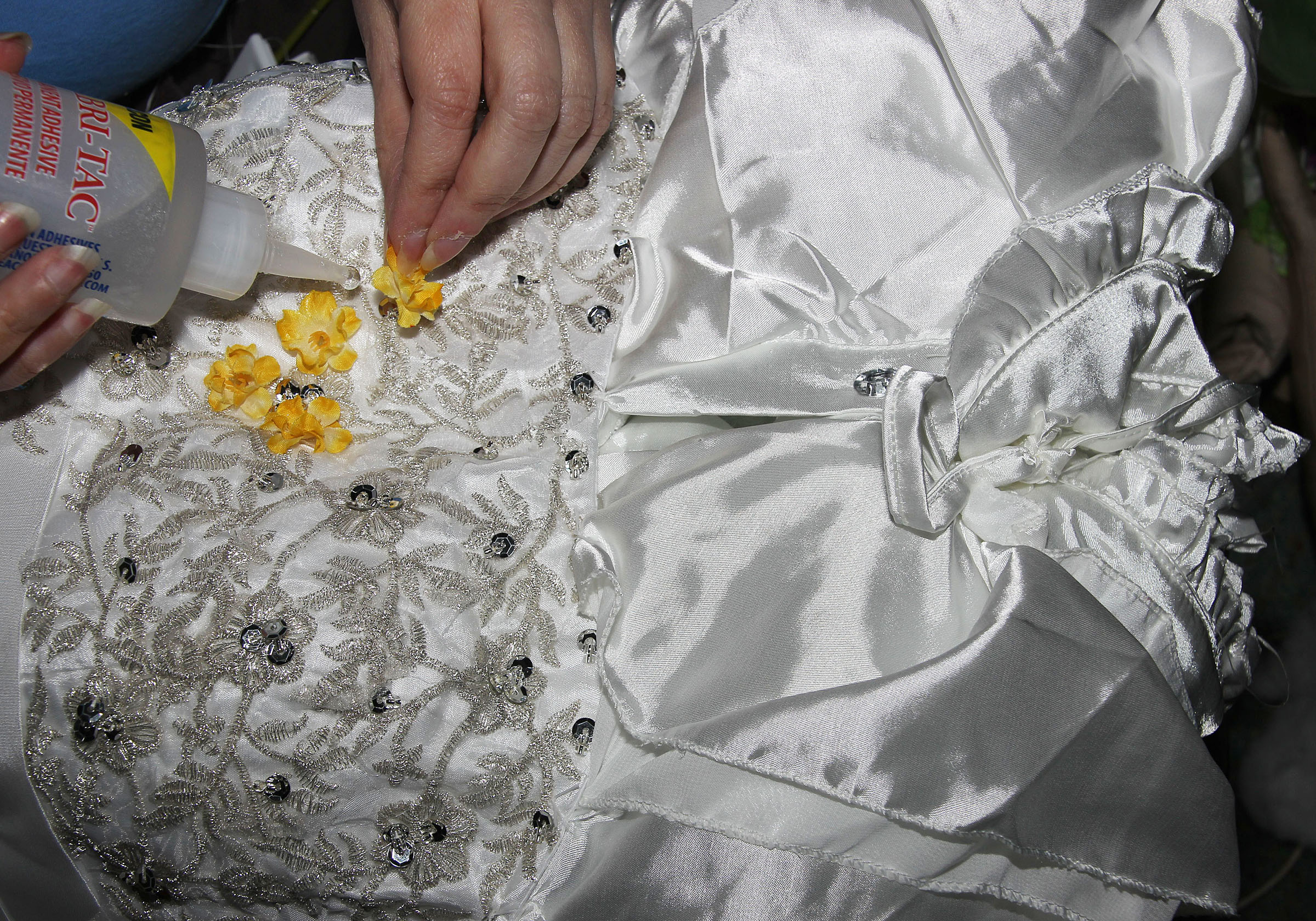 Decorating Dress.jpg