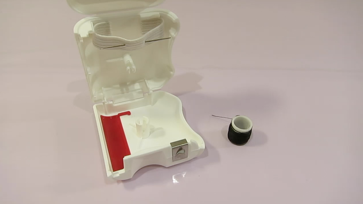 Dental Floss Sewing Kit Hack_Birdz of a Feather 16.png