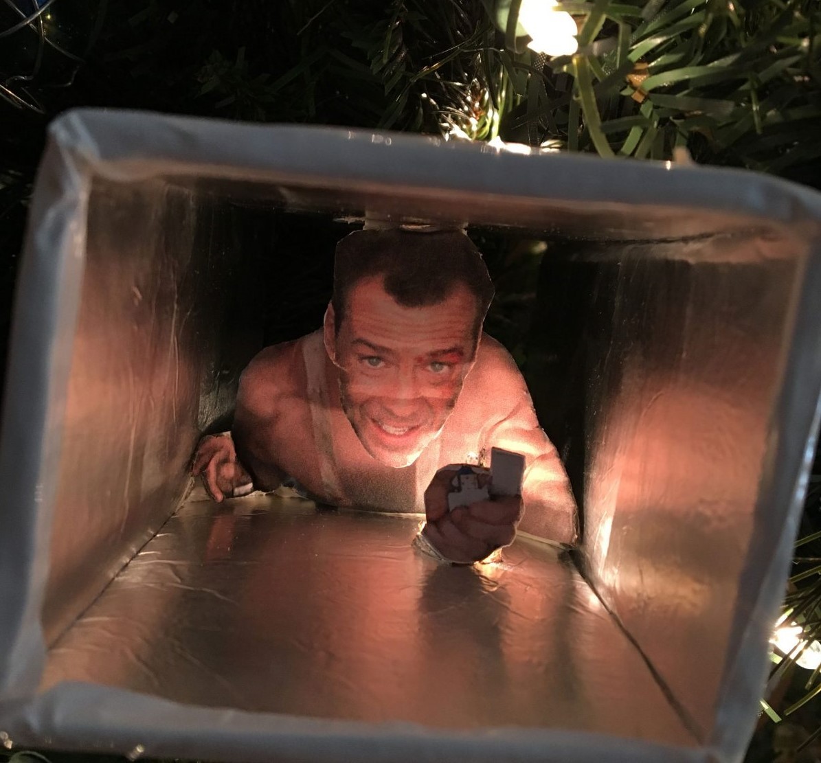 Die_Hard_Christmas_Ornament_05-1200x1200.jpg