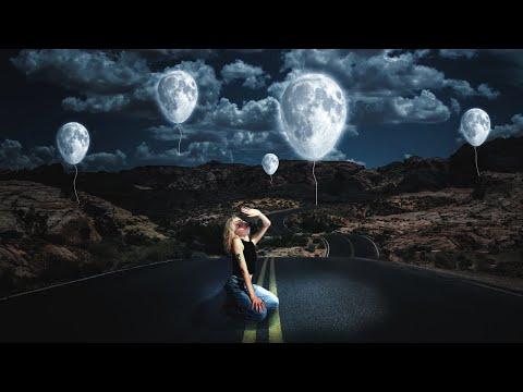 Digital Fantasy Artwork in Adobe Photoshop / Balloon Shape Moons