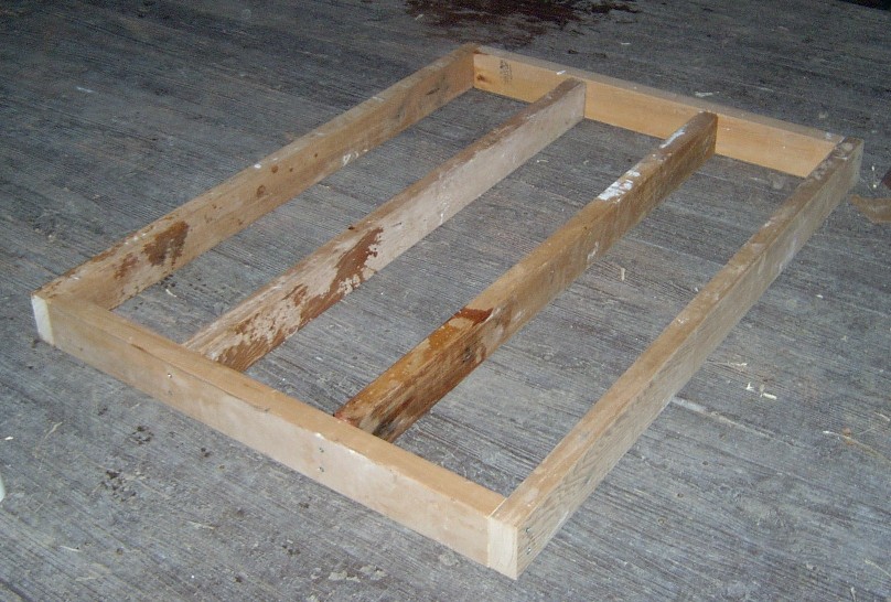 Dog Deck frame 1.JPG