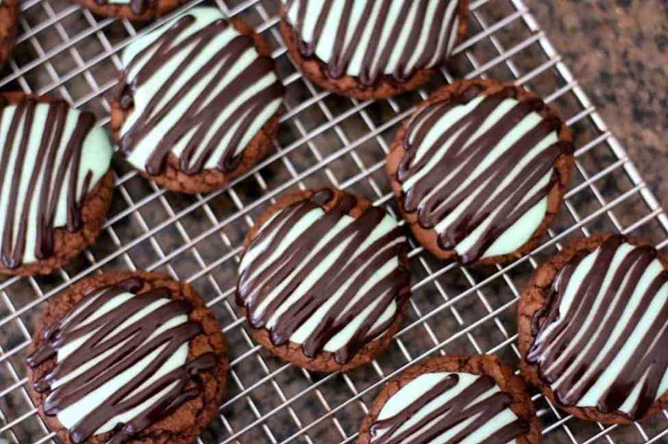 Double-2BFudge-2BMint-2BCookies.-2BButter-2BWith-2BA-2BSide-2Bof-2BBread-2B0381-1.jpg