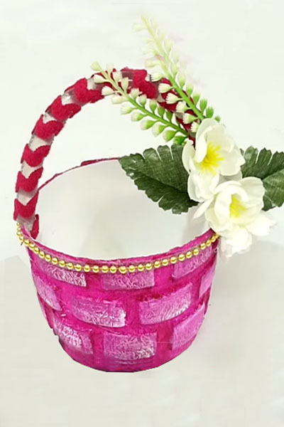 Easy-DIY-Basket-from-Plastic-Container-stylenrich.jpg