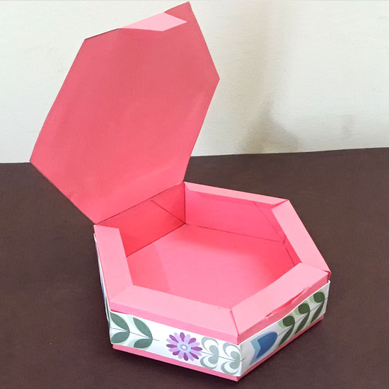 Easy-Paper-Gift-Box-DIY-Craft-stylenrichDIY.jpg