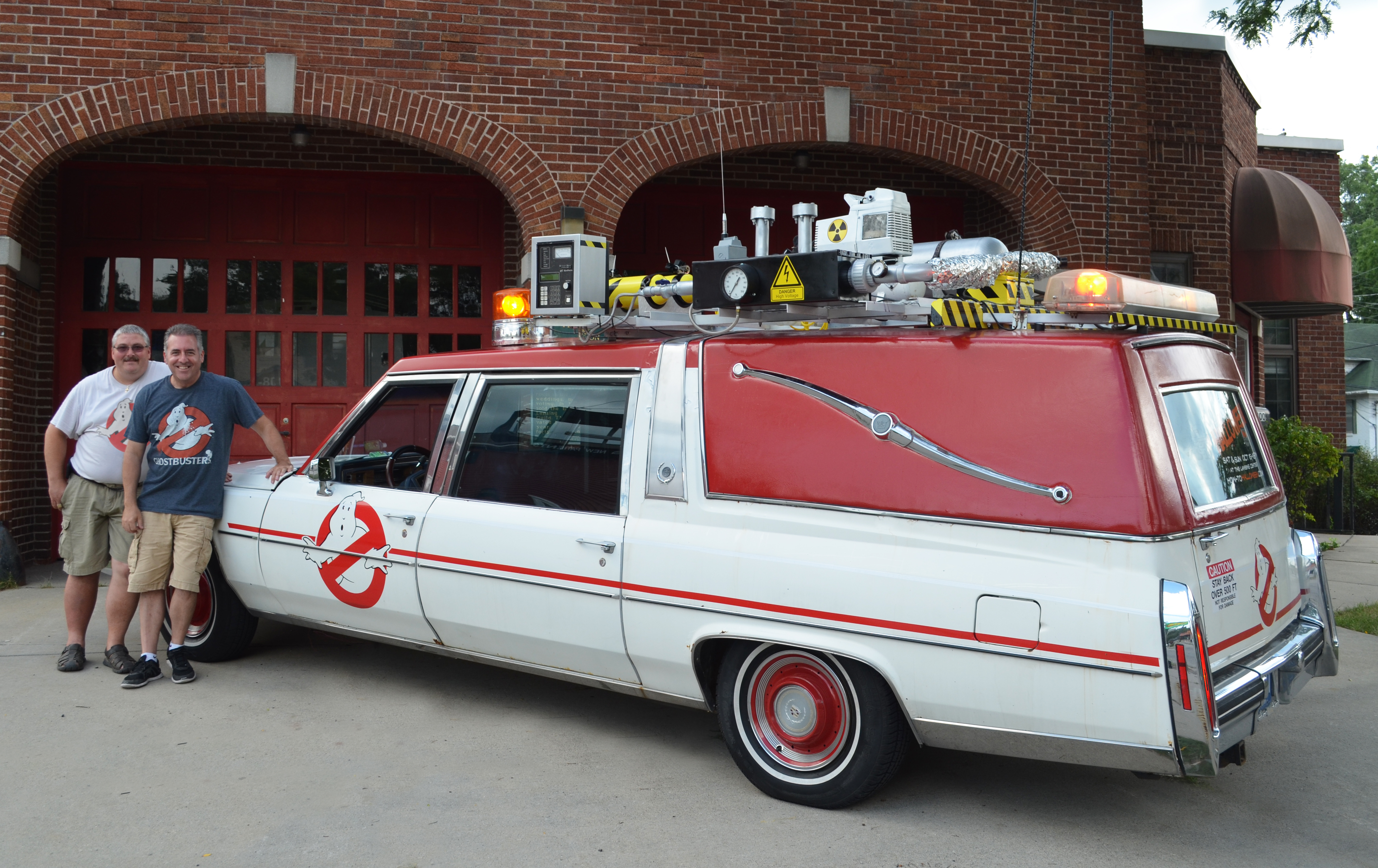 Ecto-1 with Aaron and Jerry.jpg