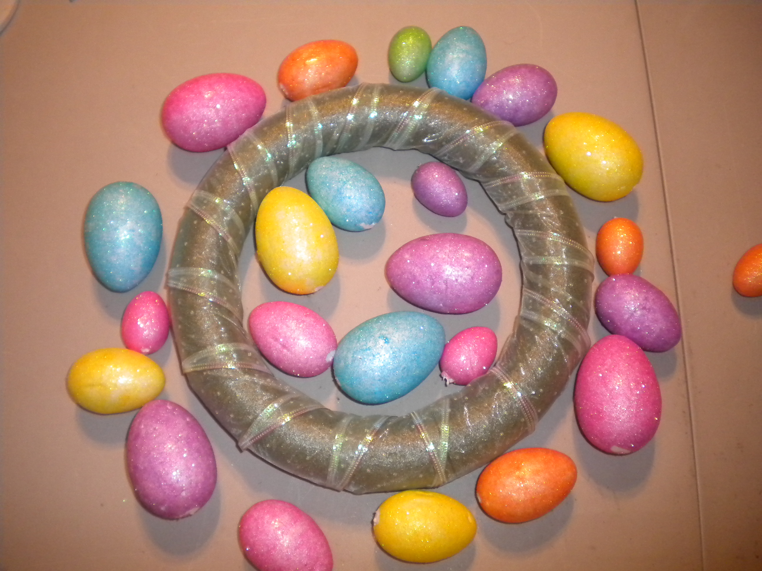 Egg Wreath 003.JPG