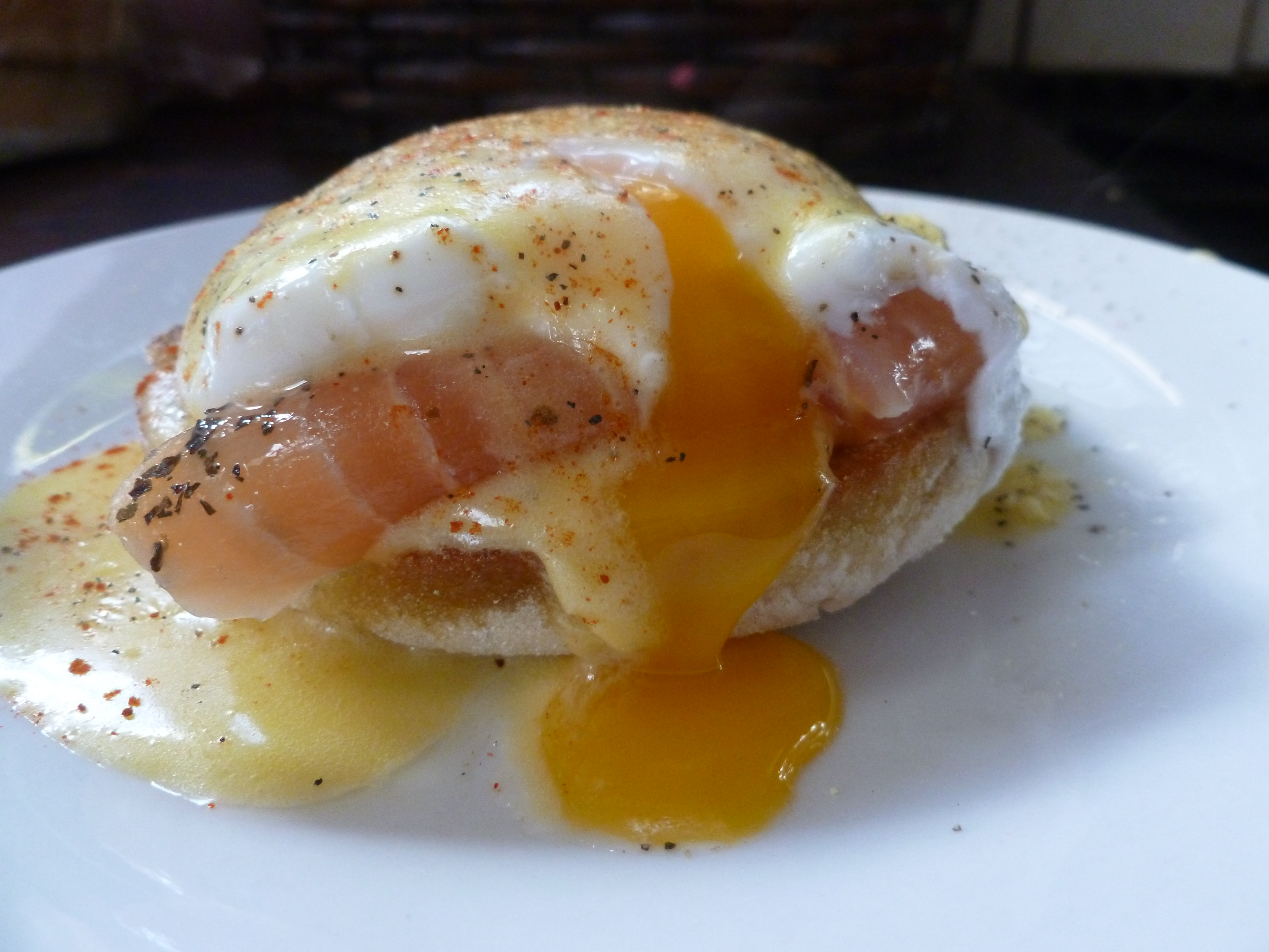 Eggs benedict 074.JPG