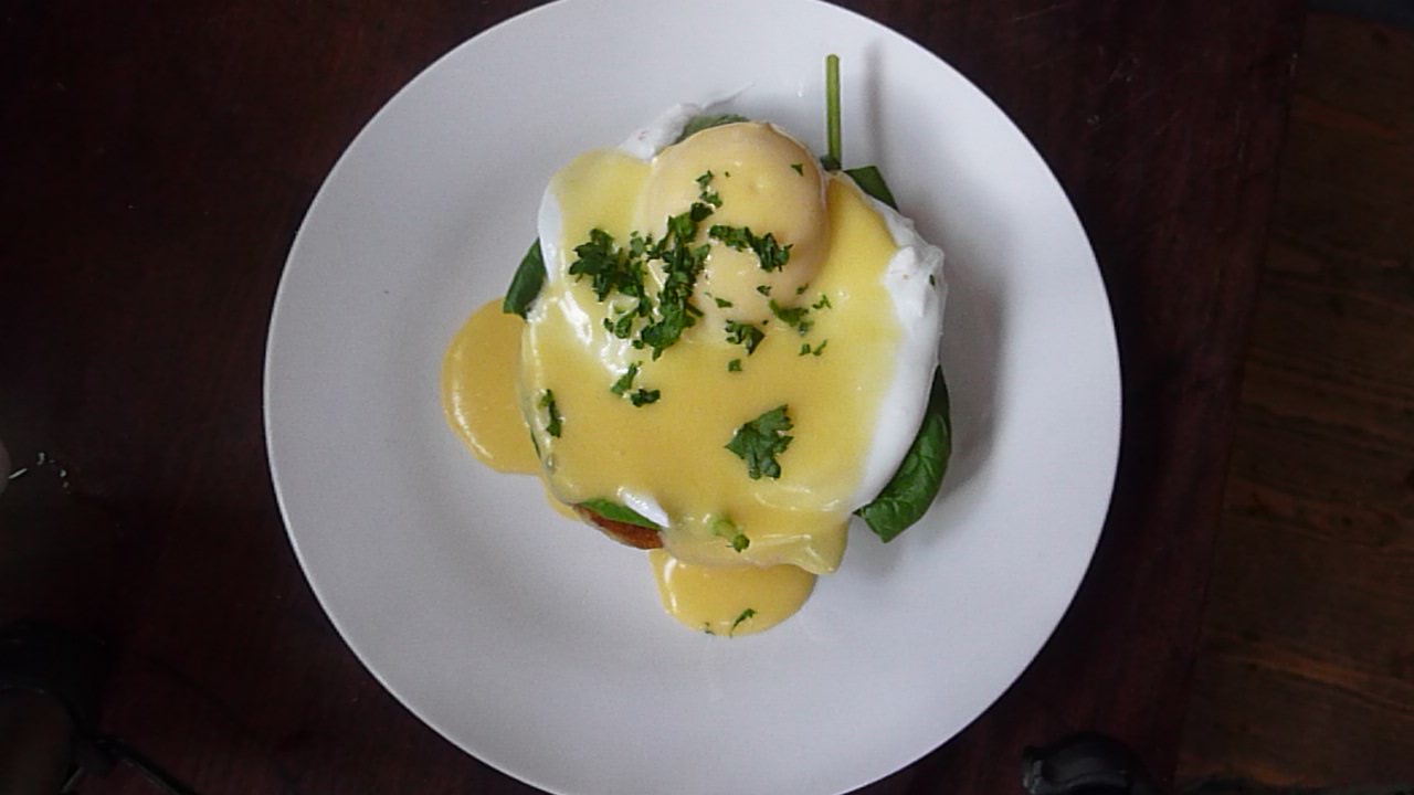 Eggs benedict 094.JPG