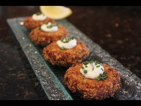 Elise's Eats - Ep 31: Crab Cakes