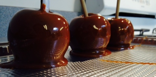 Finnished caramel apples.jpg