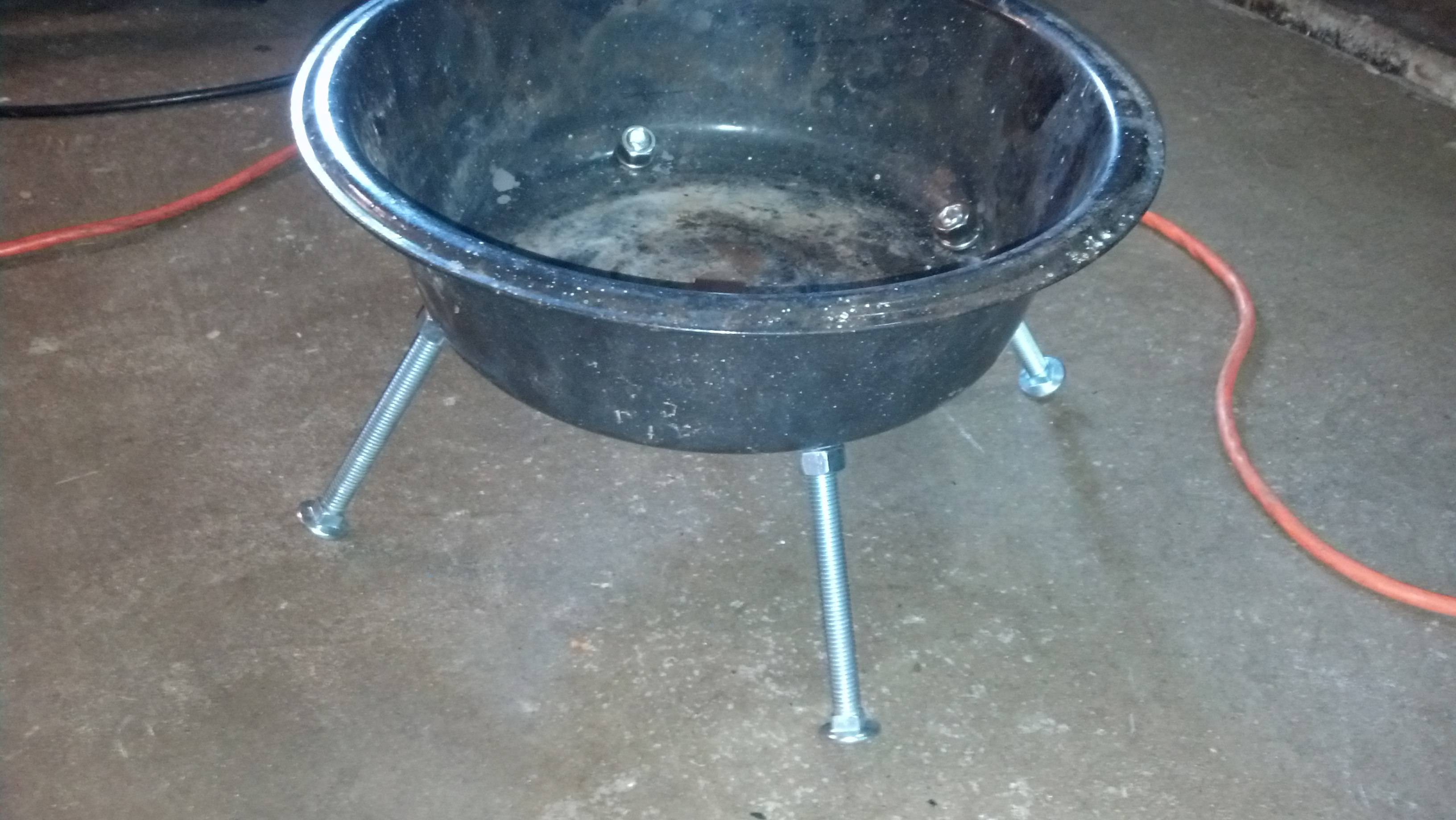 Fire Bowl legs 7513.jpg