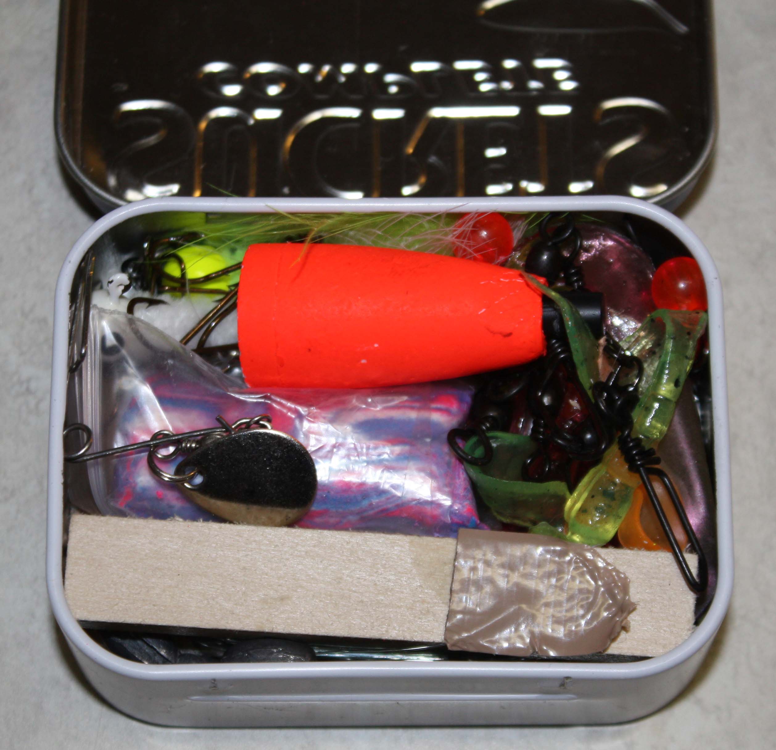 Fishing Kit 2.jpg