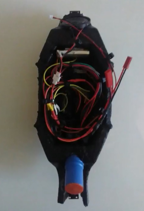 Fitting the Electronics inside the hull.jpg