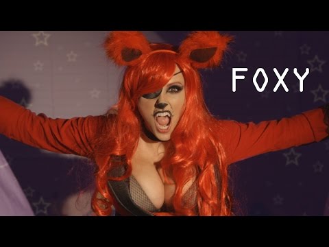 Five Nights At Freddy's Foxy Cosplay - FNAF Foxy Fangs DIY