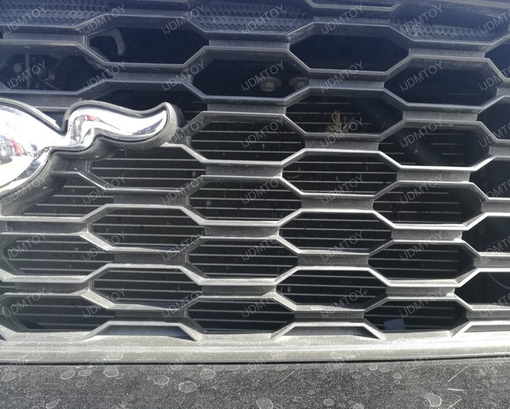 Ford-Mustang-Behind-Grille-LED-Light-Bar-02.jpg