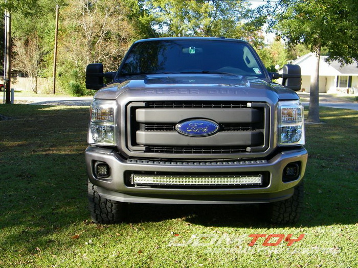 Ford-Super-Duty-240W-LED-Light-Bar-15.jpg