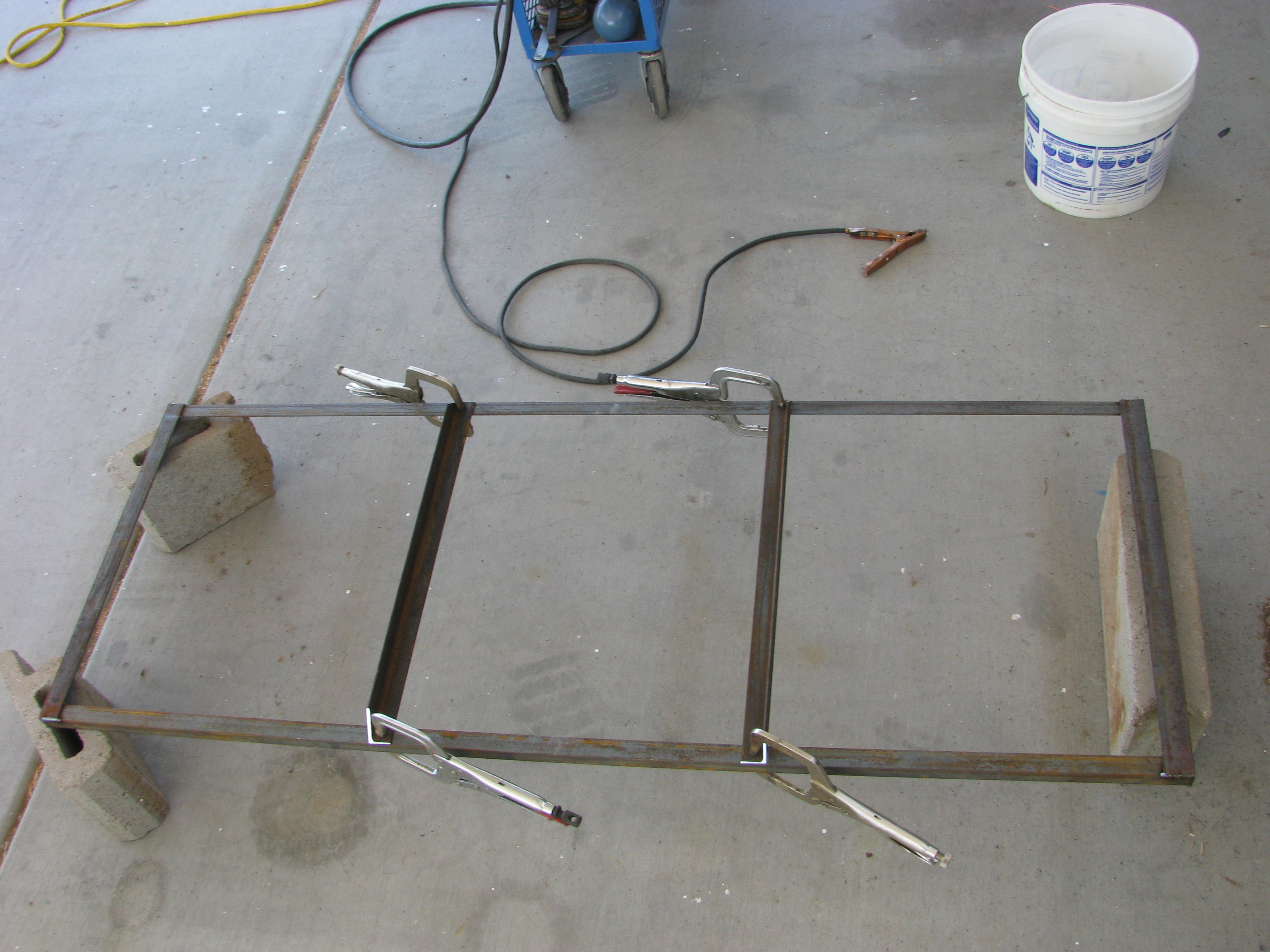 Frame brace - clamped.JPG