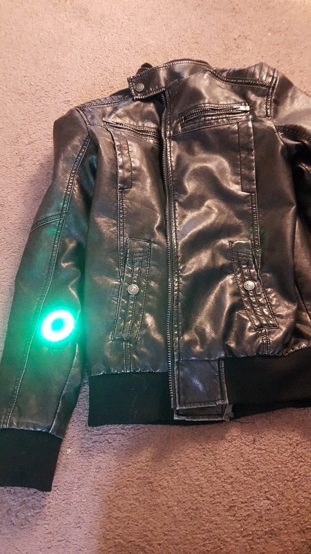 Full sight jacket demo light.jpg