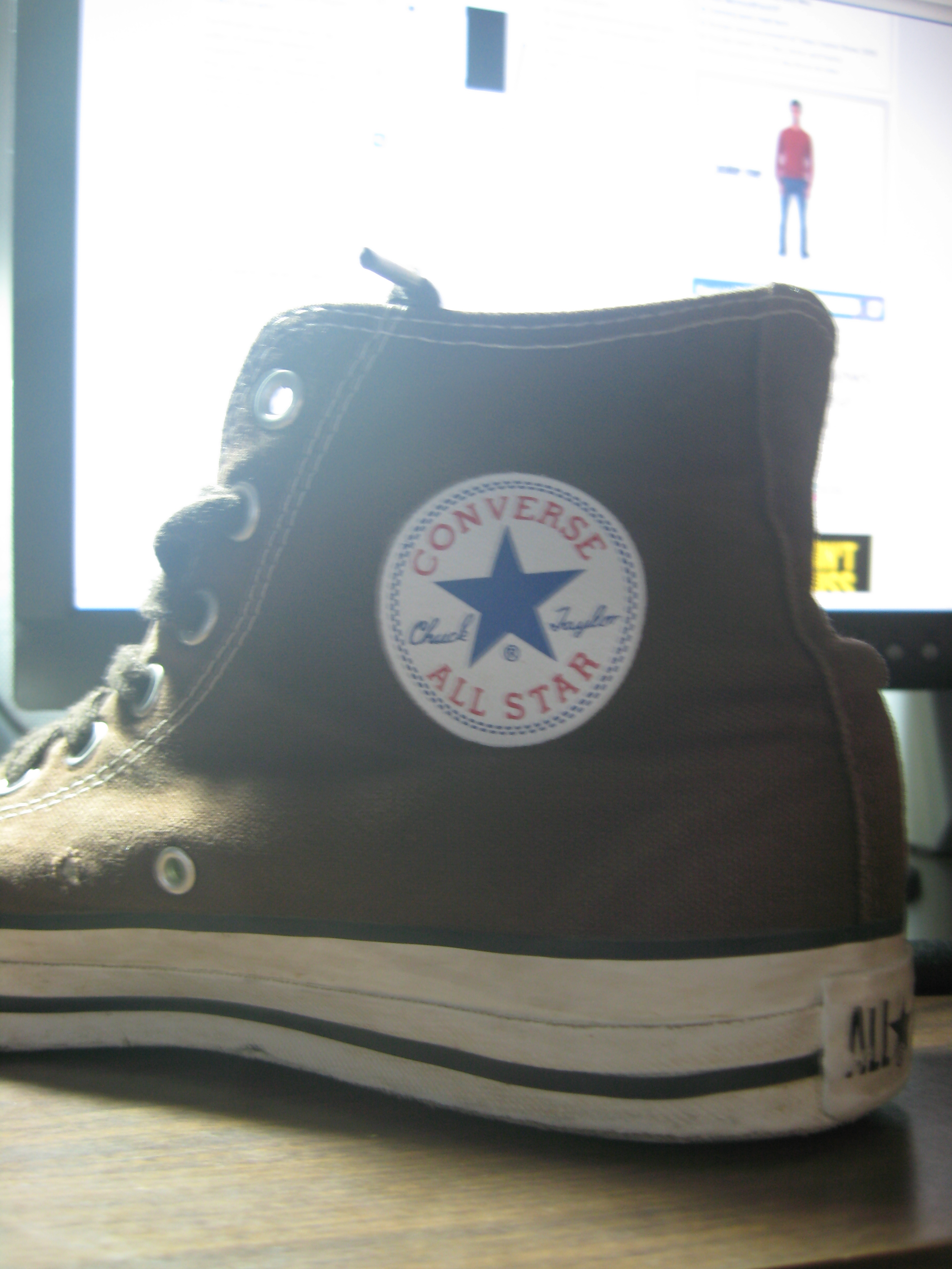 GOWConverse 006.jpg