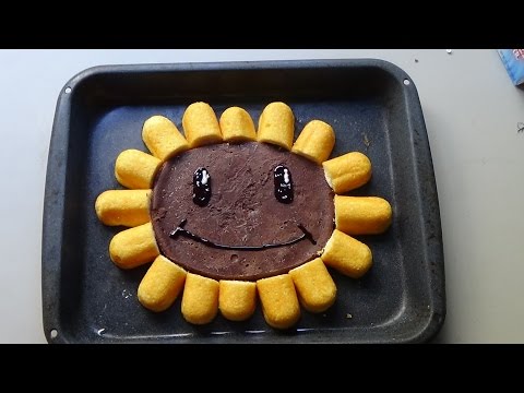 Geeky Living: Plants vs Zombies Sunflower Cake